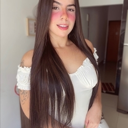 Stripchat: Bate-papo adulto por webcam – StripChat é um site de webcam ao vivo que oferece shows de sexo gratuitos e privados para adultos.