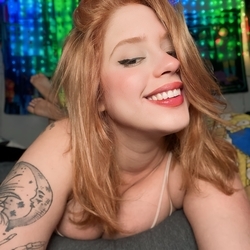 Cam4: O que é e como funciona? – Cam4 é um site de webcam ao vivo que permite aos usuários assistir a shows de sexo ao vivo, bate-papo com modelos e transmitir seus próprios shows.