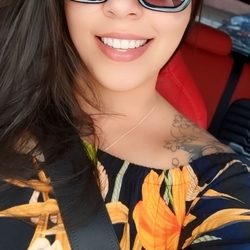 Stripchat: Bate-papo adulto por webcam – StripChat é um site de webcam ao vivo que oferece shows de sexo gratuitos e privados para adultos.